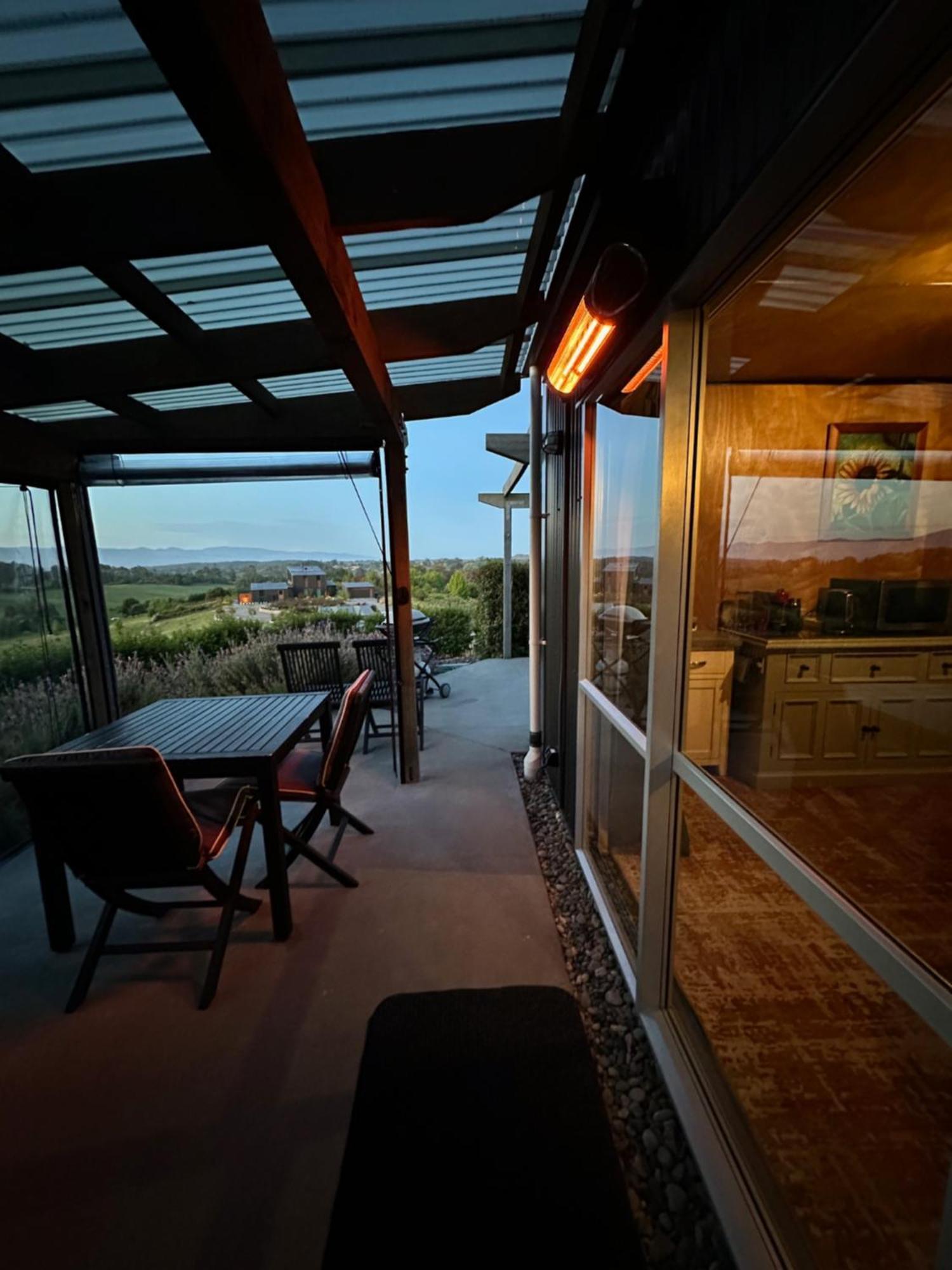 The Shed With A View Apartman Mahana Kültér fotó